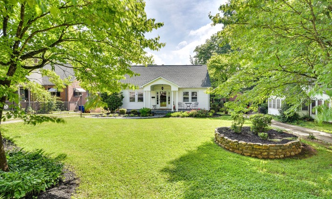 Lincolnton House | Lincolnton Vacation Rental w/ Deck & Yard!