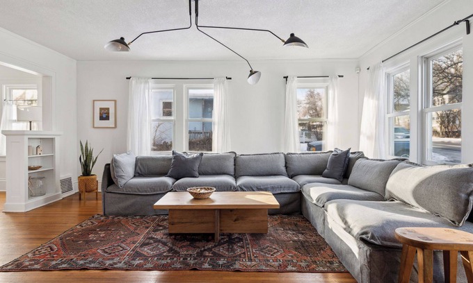 Linden Hills House | Linden Hills Edina. Remolded Home Near the Lakes. King Bed. Sleeps 10.