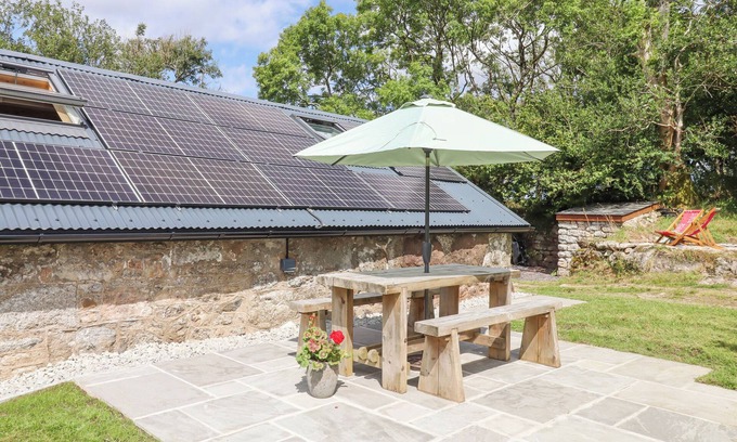 Heligan Cottage | Lingcombe Barn