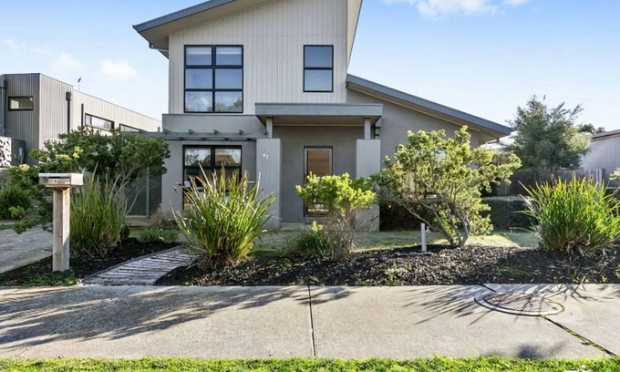 Torquay House | Links Idyllic Break 47