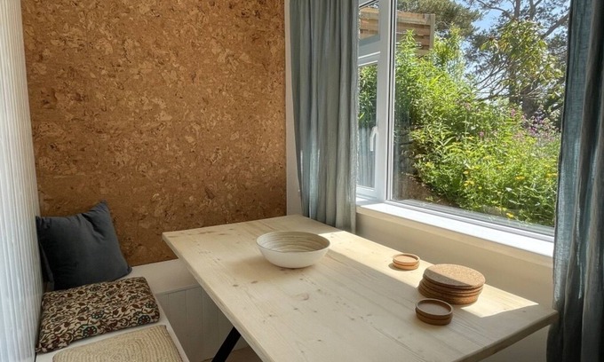 Lynton House | Linnet Cottage, perfectly located between Exmoor and the sea