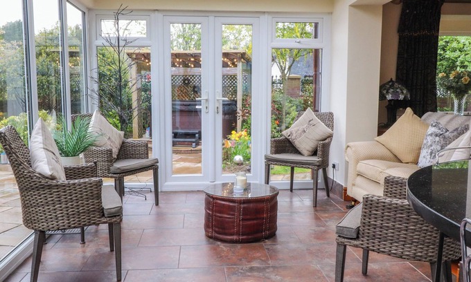 Thornton-Cleveleys Cottage | Linwood