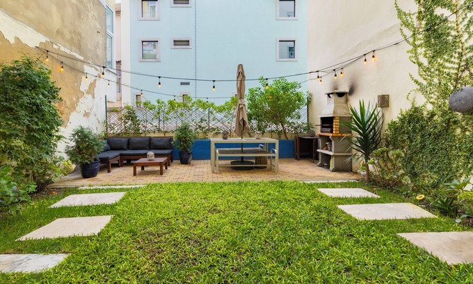 Pena Apartment | Lisbon Private Terrace APT (w/BBQ) w/AC and Private Entrance - 10min City Center