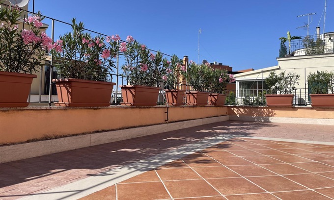 Ripa Apartment | Little Aventino BnB - in the heart of Rome