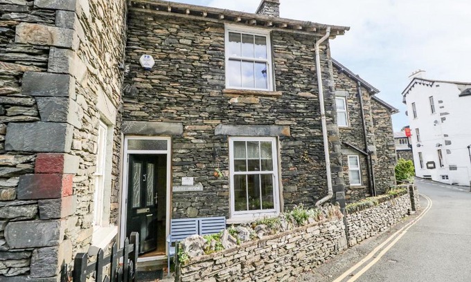 Bowness-on-Windermere House | Little Brook Cottage