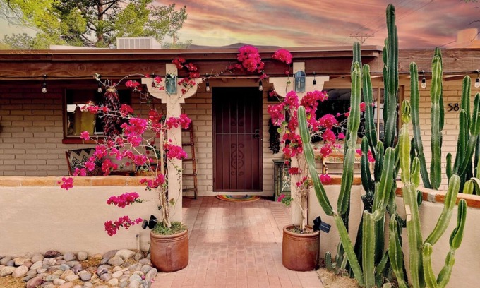 Mitman House | Little Gem - Thoughtfully Curated Desert Escape