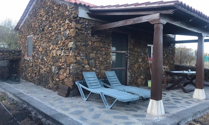 El Pinar de El Hierro Cabin | Little house in the middle of nature, and spend a few days relaxing