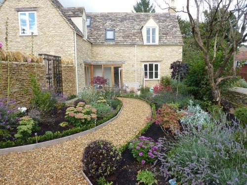 Sherston House | Little Maunditts Cottage - quiet location in charming Cotswold village