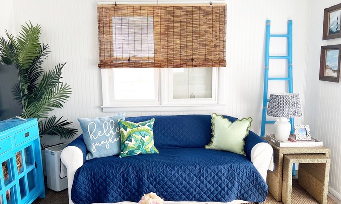 South Nags Head Cottage | Little Pink Cottage OBX - 50 steps to your Private Beach Access!