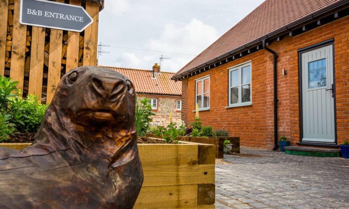 Sheringham Bed & Breakfast | Little Regent Hall
