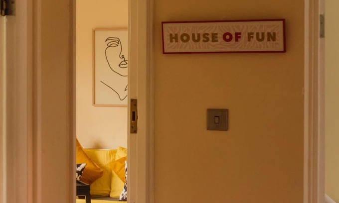 Westbourne Green Apartment | Little Venice, Paddington, Sunshine-Home!