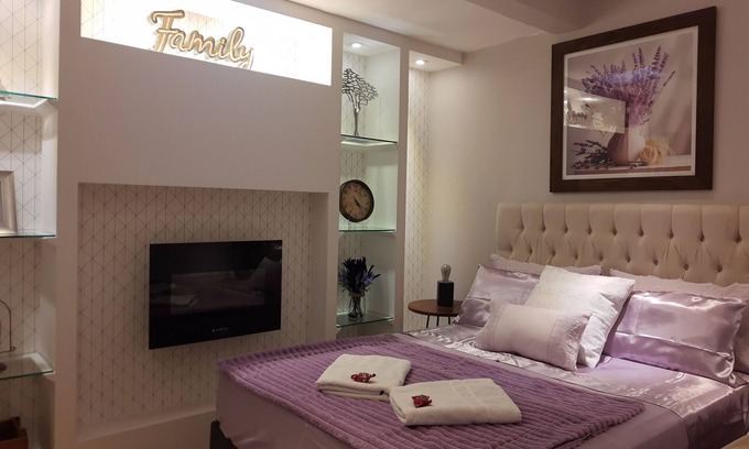 Zona Leste Hotel | Live House/Suíte Luxo