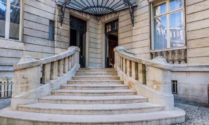 Quartier de la Plaine-de-Monceaux House | LIVE IN PALATIAL LUXURY-A 230SQM HAUSSMANN JEWEL ON THE CROWN OF CHAMPS ELYSEES