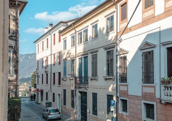 Bassano del Grappa Apartment | living down town