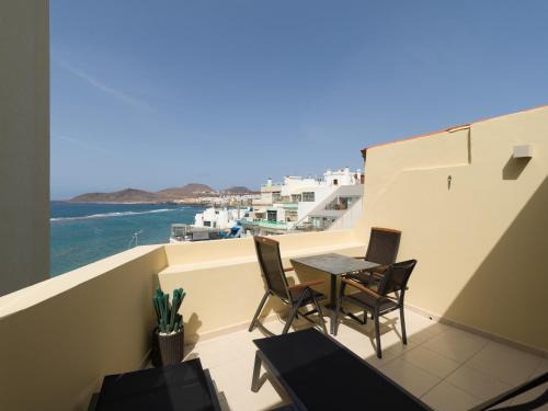 Las Palmas de Gran Canaria Apartment | Living Las Canteras Homes - SMART BEACHFRONT