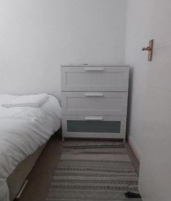 Cheltenham House | Lloyd Close