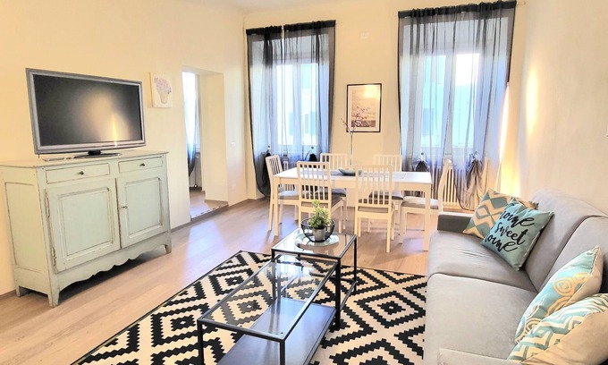 Lucca Historical Center Apartment | LO STELLARIO DI LUCCA in the historic center, parking very close, WiFi