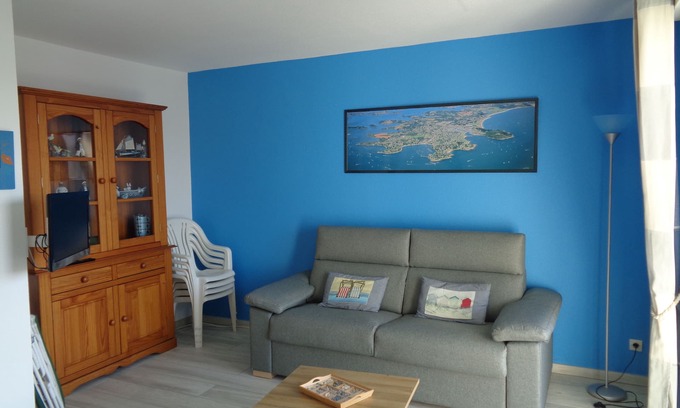 Arzon Apartment | Loc Appart Arzon 2 Rooms 39m2 sunny. View of Port Du Crouesty - with bikes