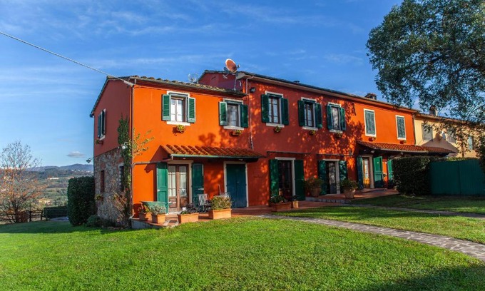 Montecarlo House | Locanda agricola Posapiano