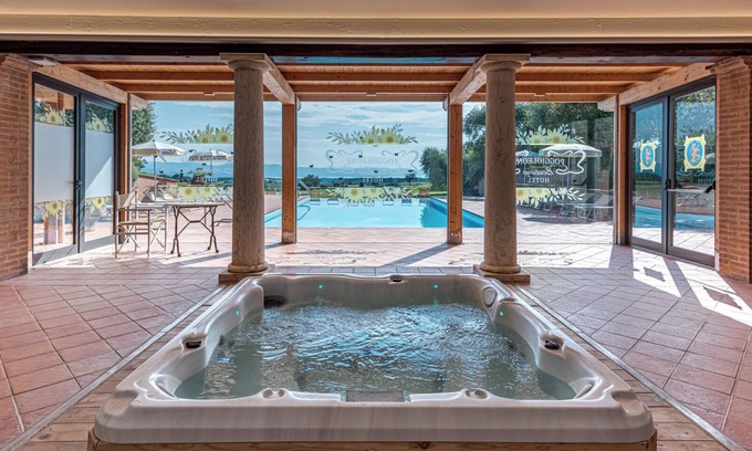 Pozzuolo Hotel | Locanda Poggioleone