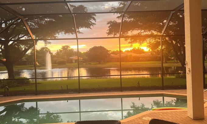 Estero House | Located in Estero in community of Belle Largo -Pool -Lake 4 mi to Coconut Point