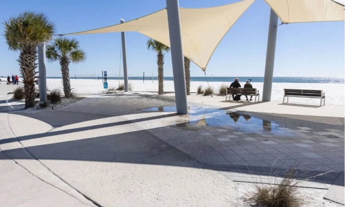 Gulf Shores Condo | LOCATION! LOCATION! LOCATION! *Beach Views* Read Reviews.