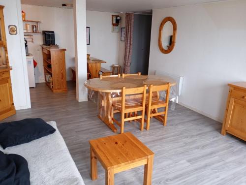 Murat-le-Quaire Apartment | Location saisonnière