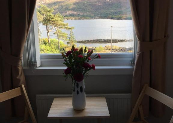 Nostie House | Lochalsh View, Kyle, 1 Mile to Skye