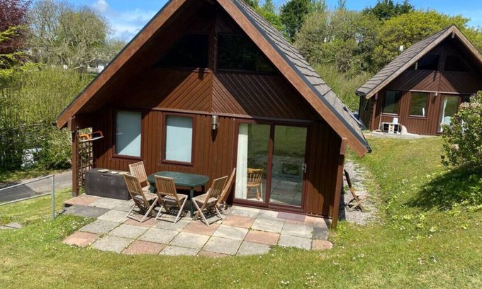 St Teath Cabin | Lodge 1 Lanteglos Hotel & Villas 3 bed sleeps 6
