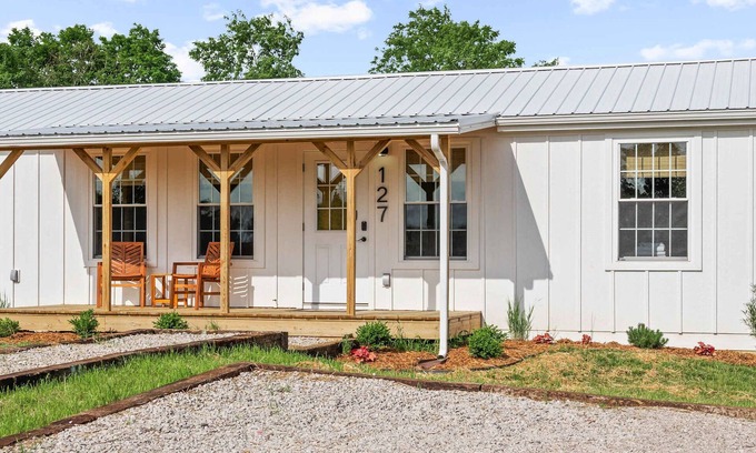 Williamstown Cabin | Lodge 127 at Eden Reserve—Safari Cabin Near Ark