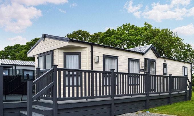 Bridlington Cottage | Lodge 9 Bridlington Holiday Park - UK47516