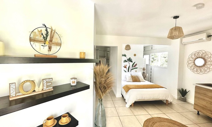 Dampierre Apartment | Lodge Solehya Avec Bain à Remous Privé