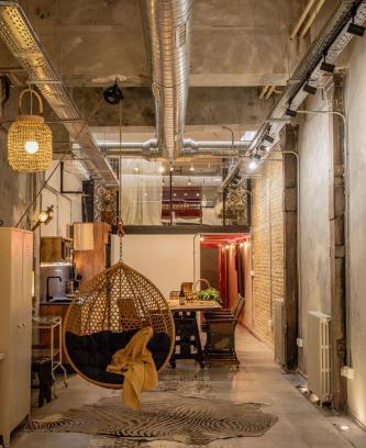 Figares Apartment | Loft Artístico de diseño en el Centro de Granada, vive una experiencia creativa