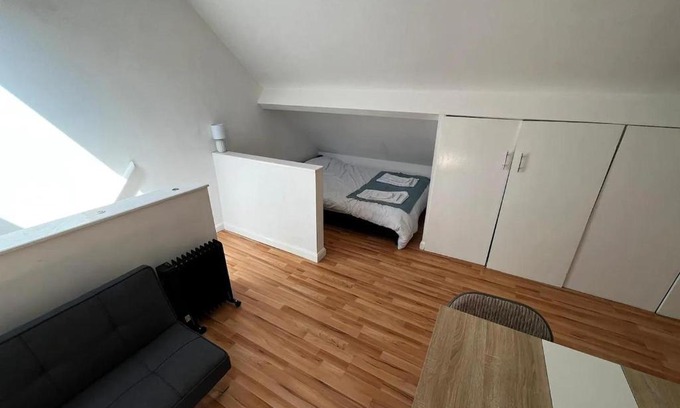 Ladywell House | Loft room in South London Suburbs