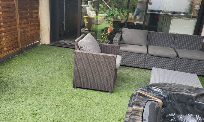 Les Angles House | Loft with private Jacuzzi