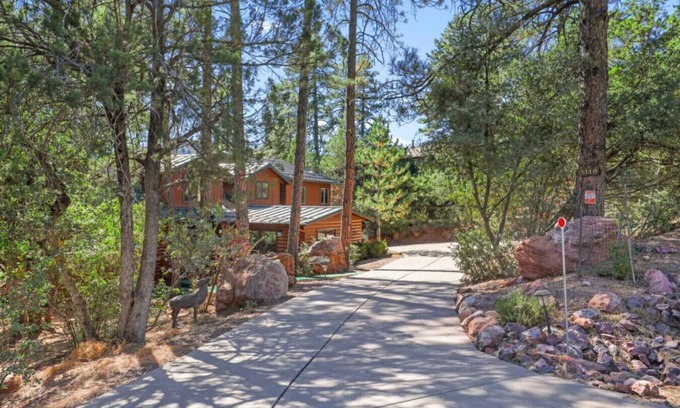 Pine Cabin | Log cabin loaded with amenities and king beds