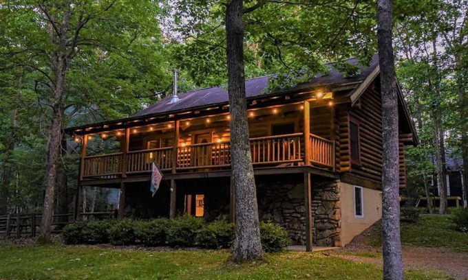 Swanton Cabin | Log Cabin Retreat w/Hot Tub, Game Room, Fire Pit
