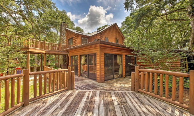 Inverness Cabin | Log Cabin Sanctuary in Inverness w/Furnished Deck