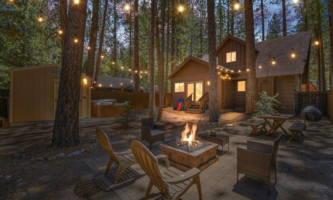 Big Bear Lake Ski Chalet | Log Spa Chalet at Bear Mountain