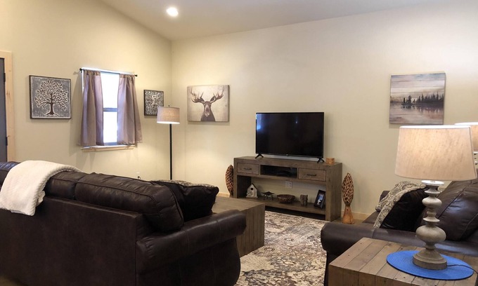 Whitefish Cabin | Logan Cabin - Private Outdoor Hot Tub - Glacier Country Cabins and Rec, Inc.