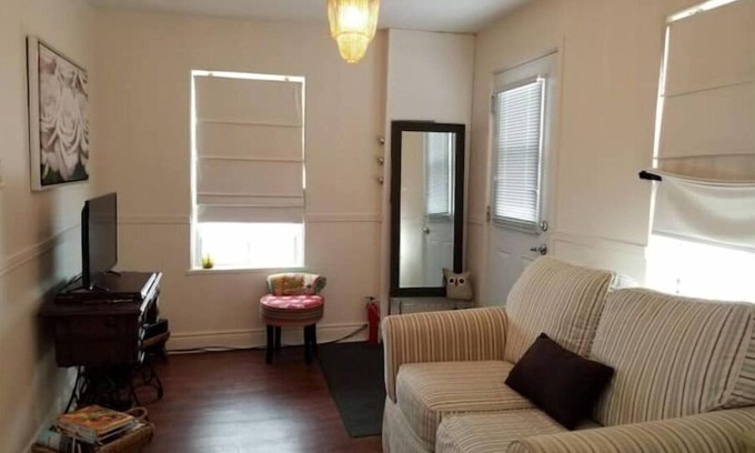 Chicoutimi Apartment | Logement Avec Stationnement Tennis et Piscine