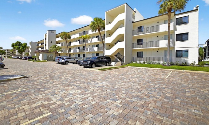 Sanibel House | Loggerhead Cay 462 New and Gorgeous!