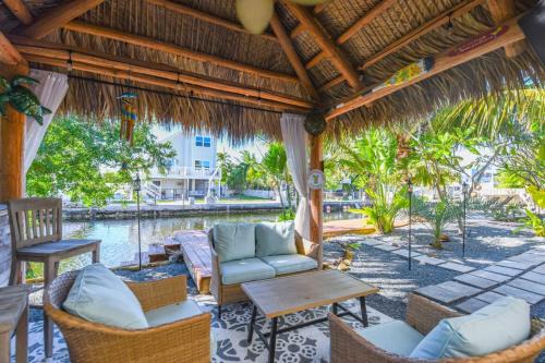 Sugarloaf Key House | Loggerhead Lagoon - Modern Waterfront Home