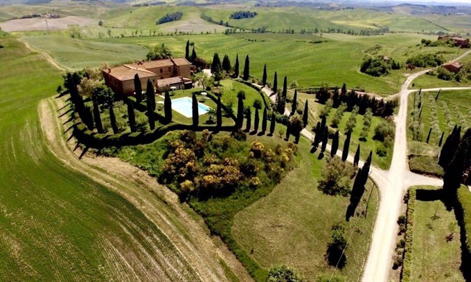 Ponte di Gabbiano Other | Loggiato 2 apartment in farmhouse in the Crete Senesi with swimming pool