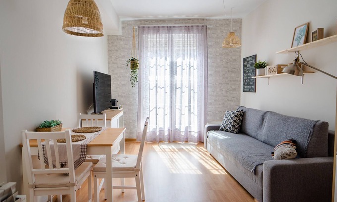 San Pablo Apartment | LOIRA AUGUSTO I: Light and Views at Central Market