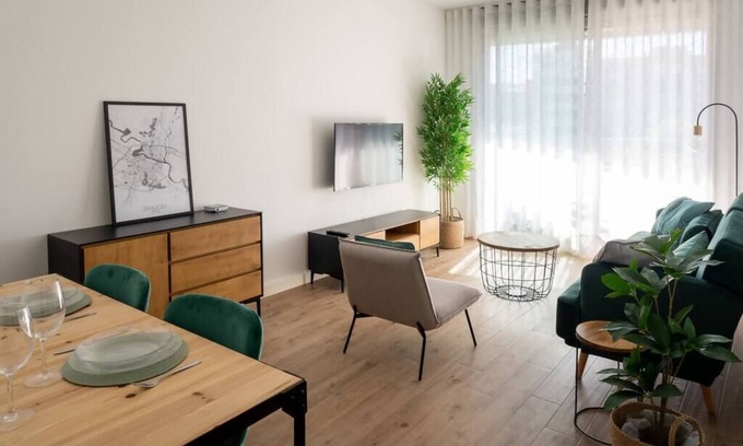 La Paz Apartment | LOIRA SANTA GEMA: Apartment with swimming pool and wellness area