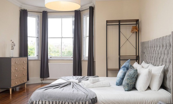 Thamesfield Apartment | London/Putney amazing apartment with River Thames view/parking