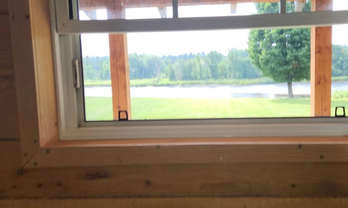 Northumberland County Cottage | Lone Heron cottage near SxS trails and river front