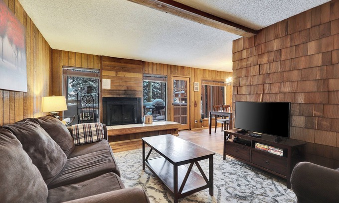 Brian Head Condo | Lone Star Retreat – Cozy 1-Bedroom Condo with Mountain Views in Brian Head