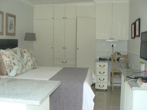 Lone Hill Apartment | Lonehill - Suite 5